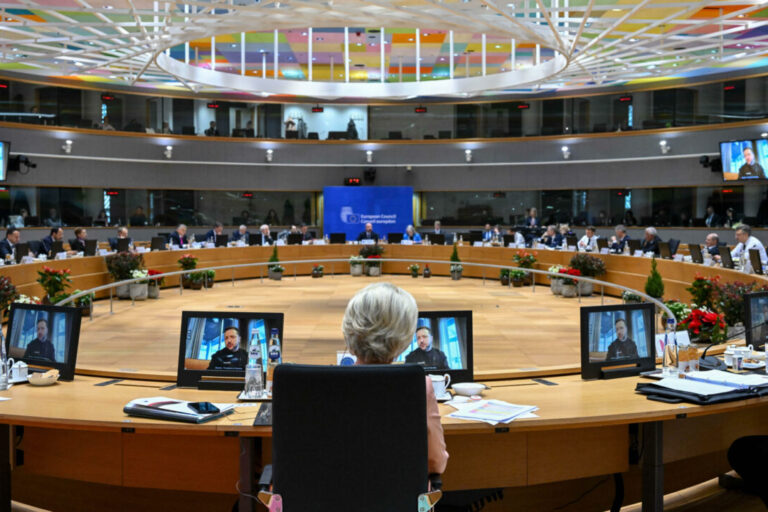 Vetoing vetoes: EU integration in an uncertain world